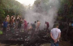 Sét đánh cháy rụi nhà, hai người thoát chết trong gang tấc