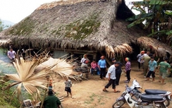 Cãi nhau với mẹ, con trai tự bắn vào đầu bằng súng tự chế