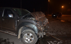 Bị ô tô vượt đèn đỏ đâm trực diện, 7 người nguy kịch