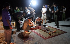 Cô gái trẻ uống thuốc diệt cỏ tự tử sau ngày cưới