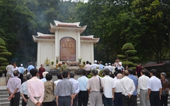 Hành trình "về nguồn" của đoàn cán bộ lão thành ngành GTVT