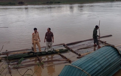 Bắt nhóm đối tượng khai thác cát sỏi trái phép trên sông Lam