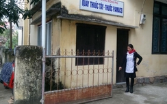 Bé 5 ngày tuổi bị bỏ rơi trước cổng trạm y tế