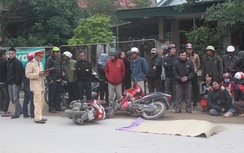 Va chạm xe máy, 1 phụ nữ bị xe tải cán chết