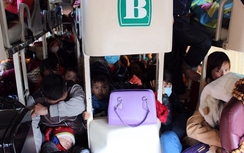 CSGT Quảng Bình "xử" hơn 100 xe khách vi phạm ngày mùng 6 Tết