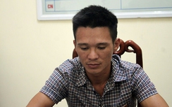 Tài xế lái xe tải bằng chân khai gì tại Công an?