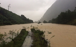 Quảng Bình: Nước lũ cuốn 1 người mất tích