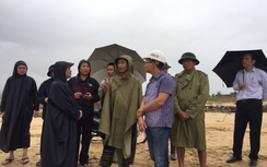 Khẩn trương ứng cứu tàu mắc cạn ở Quảng Bình