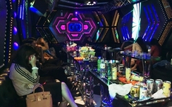 Bắt tại trận 18 đối tượng sử dụng ma túy trong quán karaoke