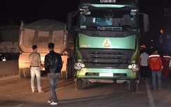 Tai nạn ô tô liên hoàn trên Cầu Lồi, QL1A tắc cục bộ