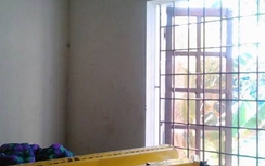 Chết trong tư thế treo cổ trong phòng công an xã ở Nghệ An