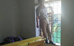 Vụ treo cổ trong trụ sở: 3 công an bị kiểm điểm