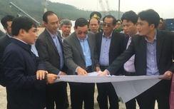 Tạo thuận lợi cho hàng hóa Lào quá cảnh ở cảng Vũng Áng