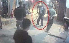 Phụ xe vác "đại đao" gây náo loạn bến xe Vinh