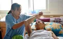 Cứu sống người đàn ông bị xe tải 10 tấn cán ở Nghệ An