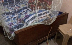 Nhân viên cây xăng bị trích điện 220V vào người