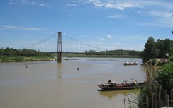 Hai nữ sinh để lại thư tuyệt mệnh rồi nhảy cầu Dùng tự vẫn