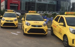 Nhân viên sân bay Vinh bị lái xe taxi dùng dao uy hiếp