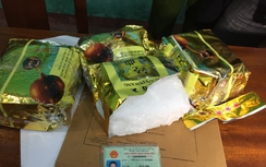 Bắt phụ nữ ôm gần 3kg ma túy đá ngụy trang trên xe khách