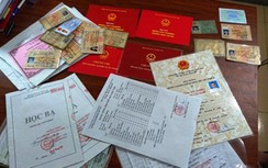 Phát hiện "lò" sản xuất bằng giả giữa thành phố Vinh