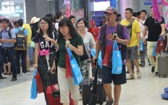 Khách Trung Quốc mua vé hạng thường đòi ngồi hạng C