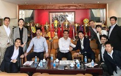 Khi nhà đầu tư ngoại “nhòm ngó” bóng đá Việt