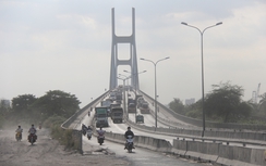 Hãi với dốc “tử thần” ở chân cầu Phú Mỹ