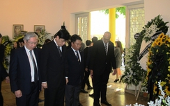 Đoàn Bộ GTVT viếng và tưởng niệm lãnh tụ Fidel Castro