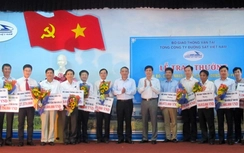 Thủ tướng thưởng 23 đơn vị thi công cầu Ghềnh vượt tiến độ