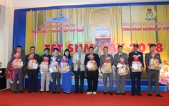 Hỗ trợ hàng trăm cán bộ, công nhân đường sắt khó khăn dịp Tết