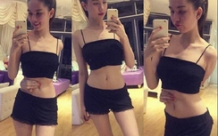 Ngọc Trinh, Hoàng Thùy sốt theo trào lưu "ngón tay chạm rốn"khoe body chuẩn