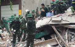 Xem xét trách nhiệm cá nhân vụ sập nhà Cửa Bắc