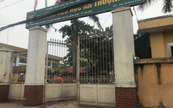 Cô giáo dùng thước đánh hàng chục học sinh vì viết chữ xấu