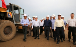 Phó Thủ tướng: Tháo gỡ vướng mắc, đảm bảo tiến độ cao tốc Bắc-Nam