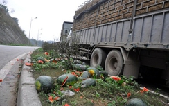 Thông quan chỉ 1 phút, dưa hấu vẫn tắc ở cửa khẩu Tân Thanh