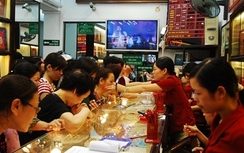 Hối hả mua vàng trước ngày Thần Tài
