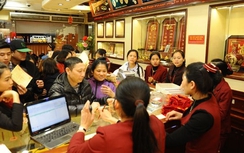 Dân Việt Nam đang “giấu” 500 tấn vàng