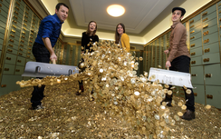 Giá vàng chiều 19/7: Băng băng lao dốc