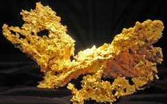 Giá vàng mới nhất hôm nay 10/10: Khởi sắc nhờ "thợ săn"