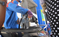 Tăng giá xăng thêm gần 50 đồng từ 15h chiều nay