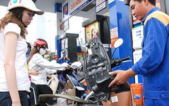Giá xăng có thể tăng kỷ lục 1.100 đồng/lít