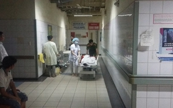 Vụ sốc phản vệ ở Hòa Bình: 10 người được chuyển về Bạch Mai