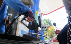 Giá xăng tiếp tục tăng từ 15h chiều nay (4/11)