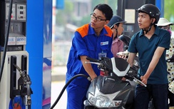 Sau tăng sốc, giá xăng đồng loạt giảm hơn 200 đồng/lít