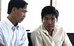 Hoãn xử hai cựu cảnh sát “dùng nhục hình” gây chết người