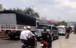 ĐBSCL: Bến xe "vỡ trận", ùn tắc nghiêm trọng trên Quốc lộ