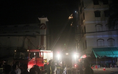 Lửa bùng cháy trở lại tại khu công nghiệp Trà Nóc, Cần Thơ