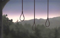 3 người trong một nhà treo cổ tự tử, 2 người tử vong