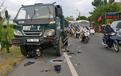 Xe máy va chạm xe tải, hai nam thanh niên tử vong