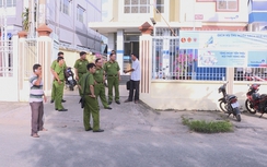 Bịt mặt, dùng súng cướp ngân hàng giữa ban ngày